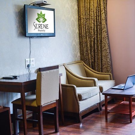 Serene Boutique Hotel Bangalore Extérieur photo